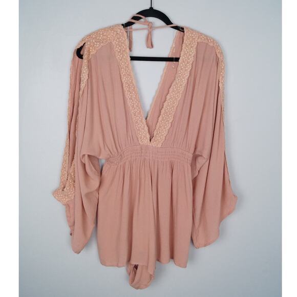 In the Beginning Deep V-neck Romper Cold Shoulder Long‎ Sleeve Blush Pink Medium - Picture 6 of 10
